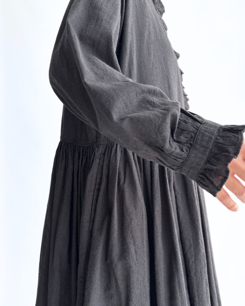 FRILL COLLAR SHIRT DRESS WITH RAJASTHAN GATHER Black