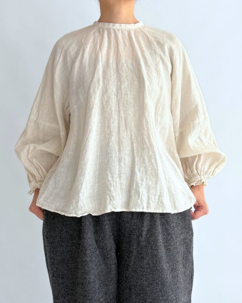 アトリエ ブラウス AntiqueWhite