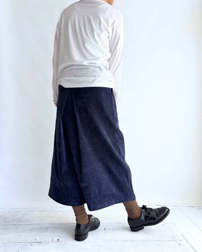 タックデザインスカート'YELL' Navy