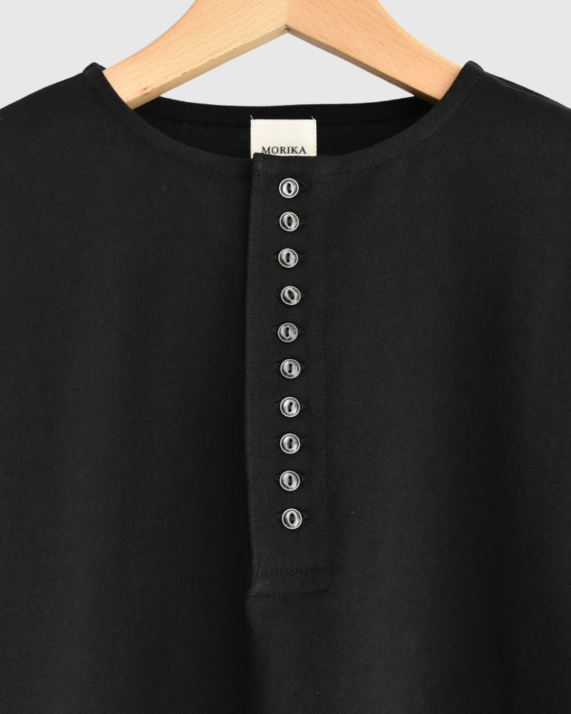 10ボタンTee Black