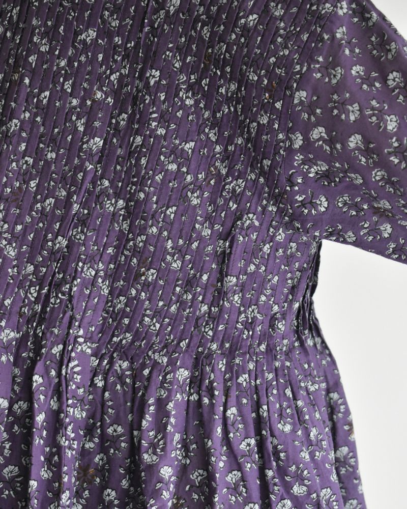 CREW-NECK BUTTON SHIRT WITH PINTUCK Purple