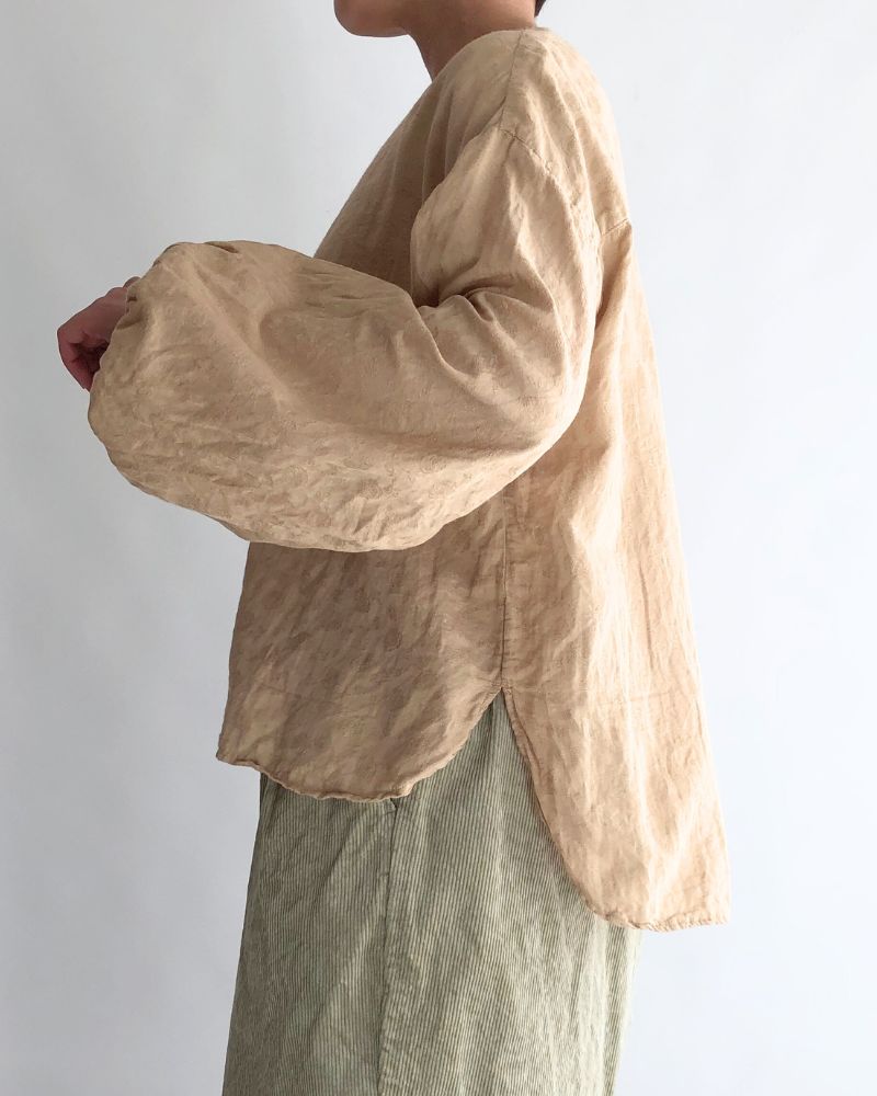 アンティークローズジャカードモダニストブラウス AntiqueBeige