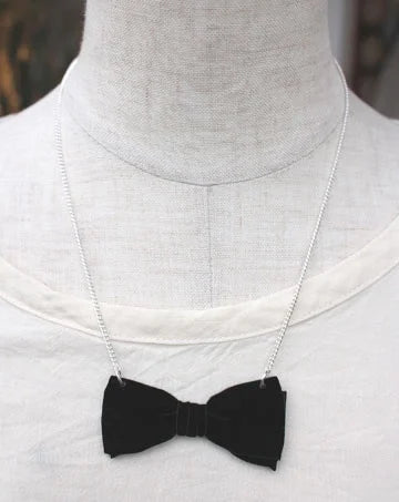 BOW TIE NECKLACE