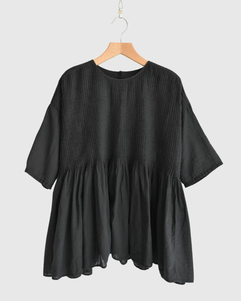 CREW-NECK P/O HALF/SL SHIRT WITH PINTUCK Black