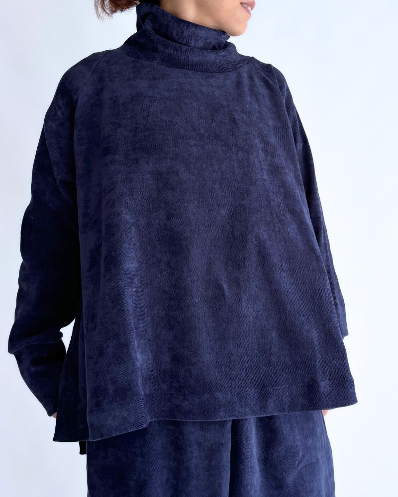 ハイネックフレアデザイントップス'BONI' Navy