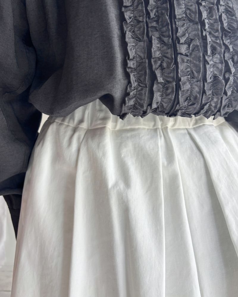 DOLLY-TWILL タックスカート White
