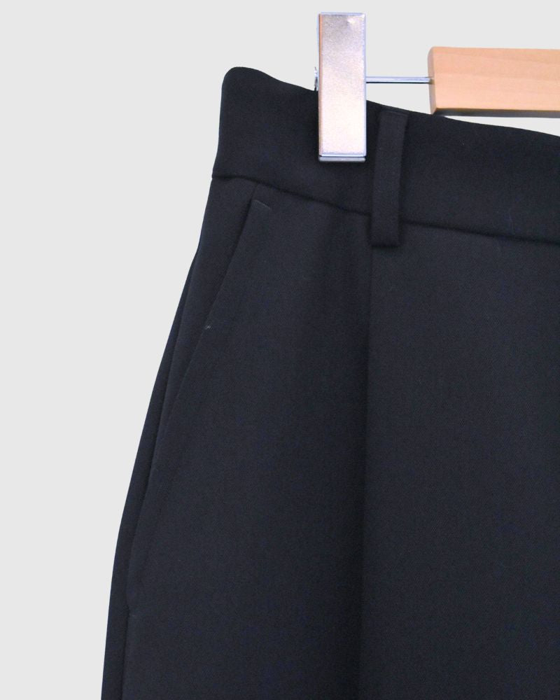 JOY-WO ウールツイルセンタータックショートパンツ Navy