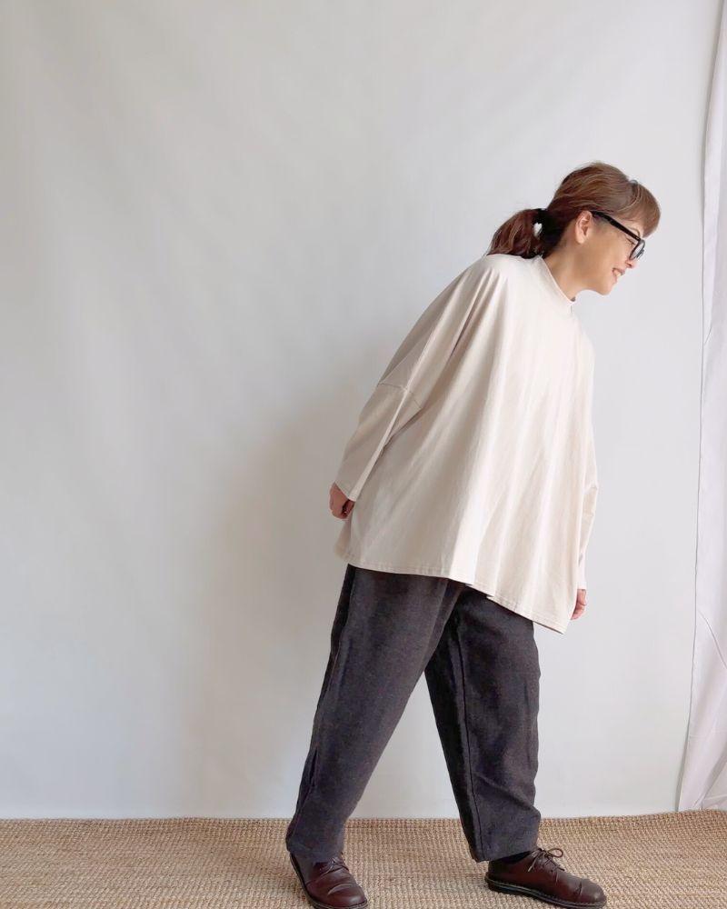 WIDE BOX SILHOUETTE TOPS 'CADEN' OffBeige