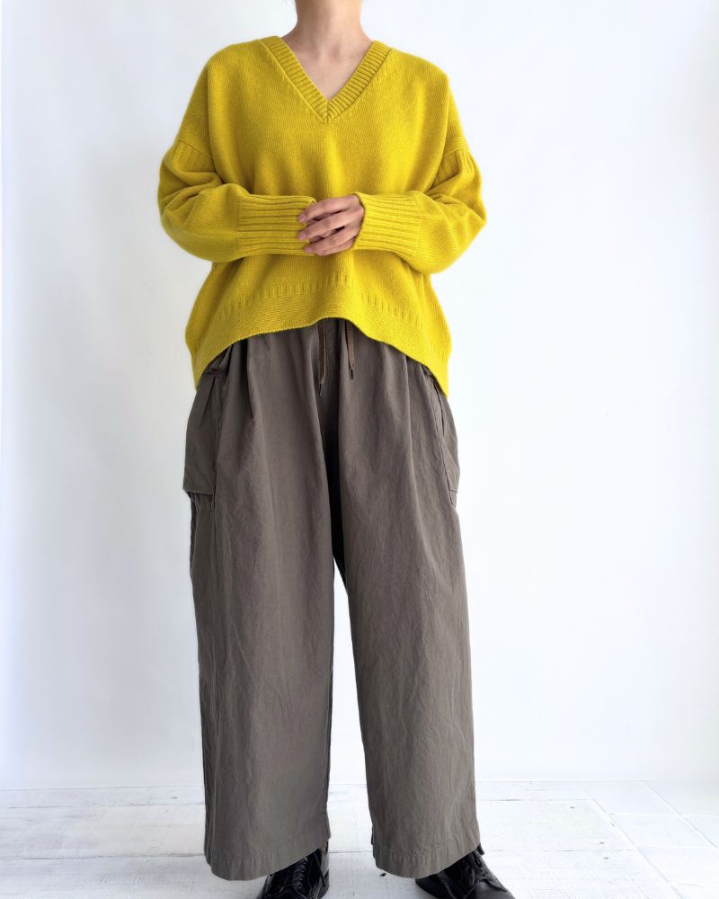 AURA Vネックニットプルオーバー Yellow