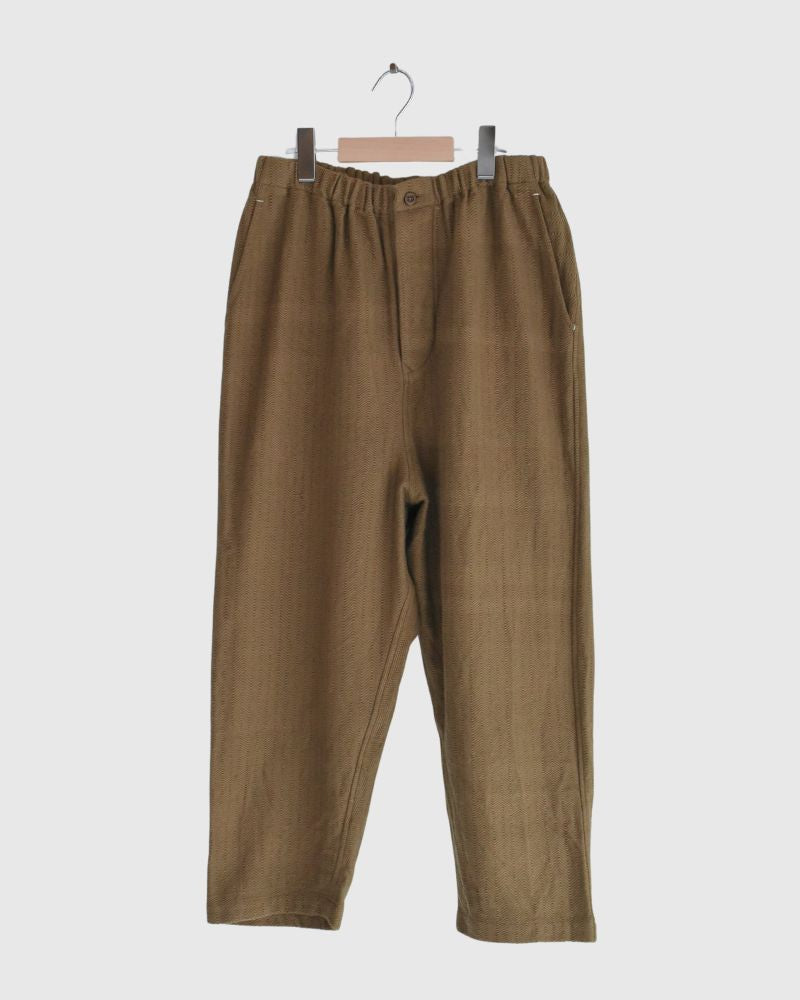 手織りコットンヘリンボーン イージーテーパードパンツ KhakiBrown
