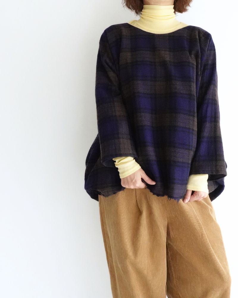タートルネックプルオーバー Yuzu