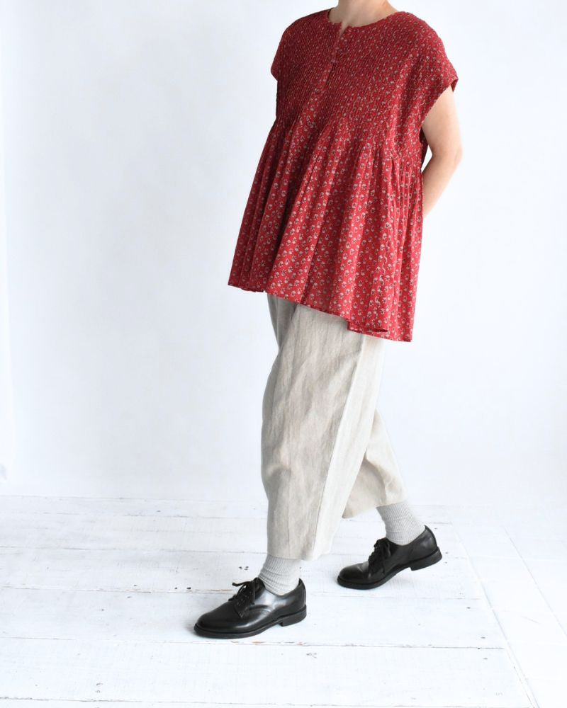 CREW-NECK BUTTON F/SLEEVE SHIRT WITH PINTUCK Red