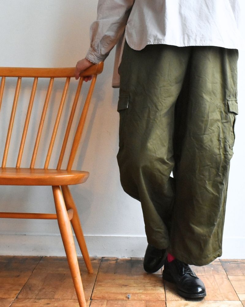 【予約】 F/W LA 504 アノニマスニータックカーゴパンツ（8月末 - 9月初旬）