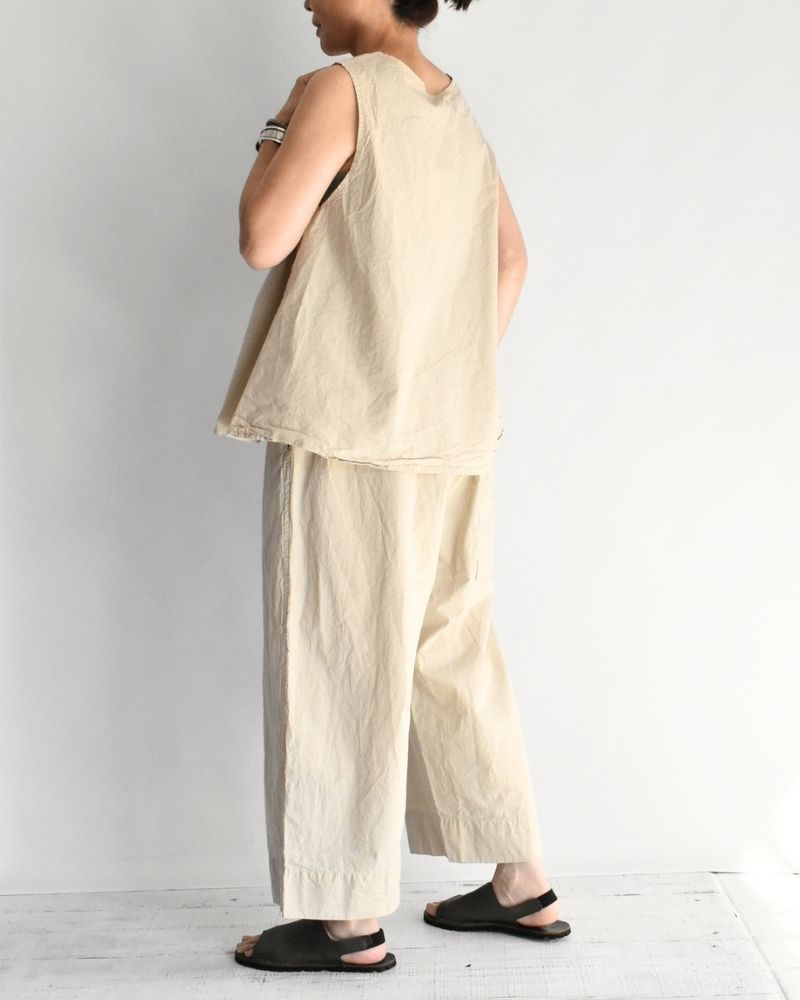 シュリンクノースリーブトップス Beige