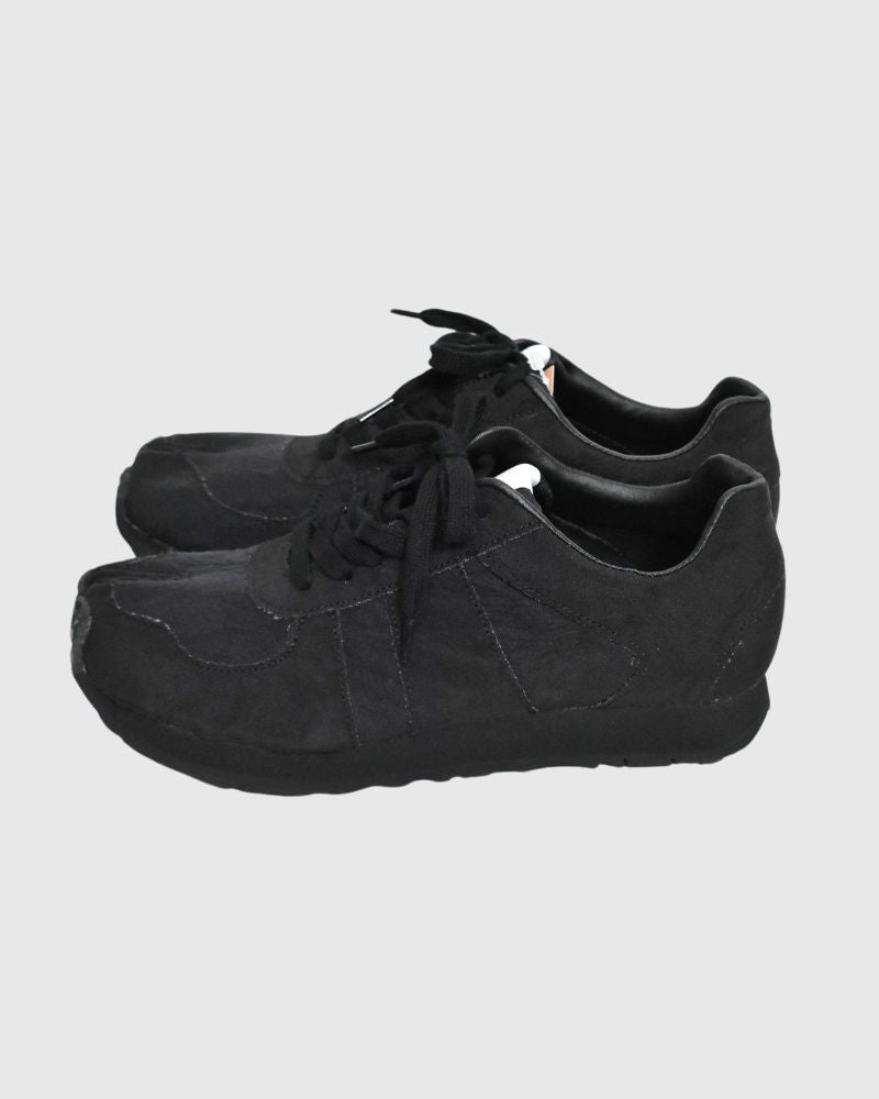 Tabi Trainer Airbag Black