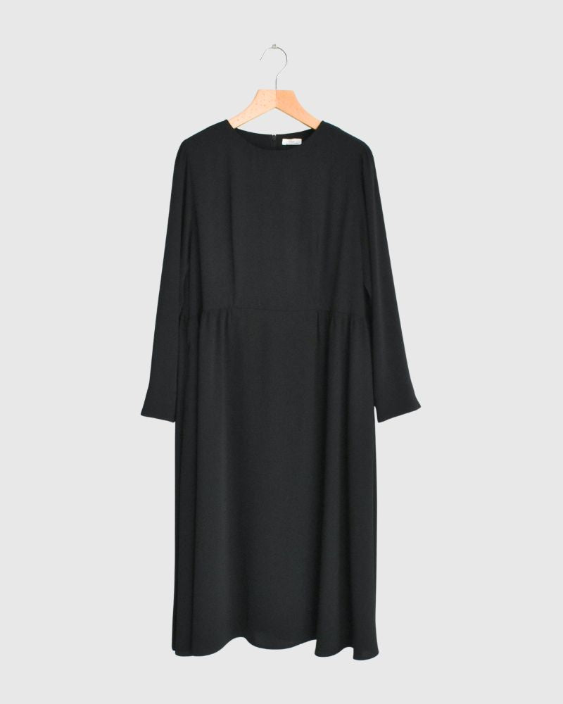 ウエスト切替フレアーワンピース