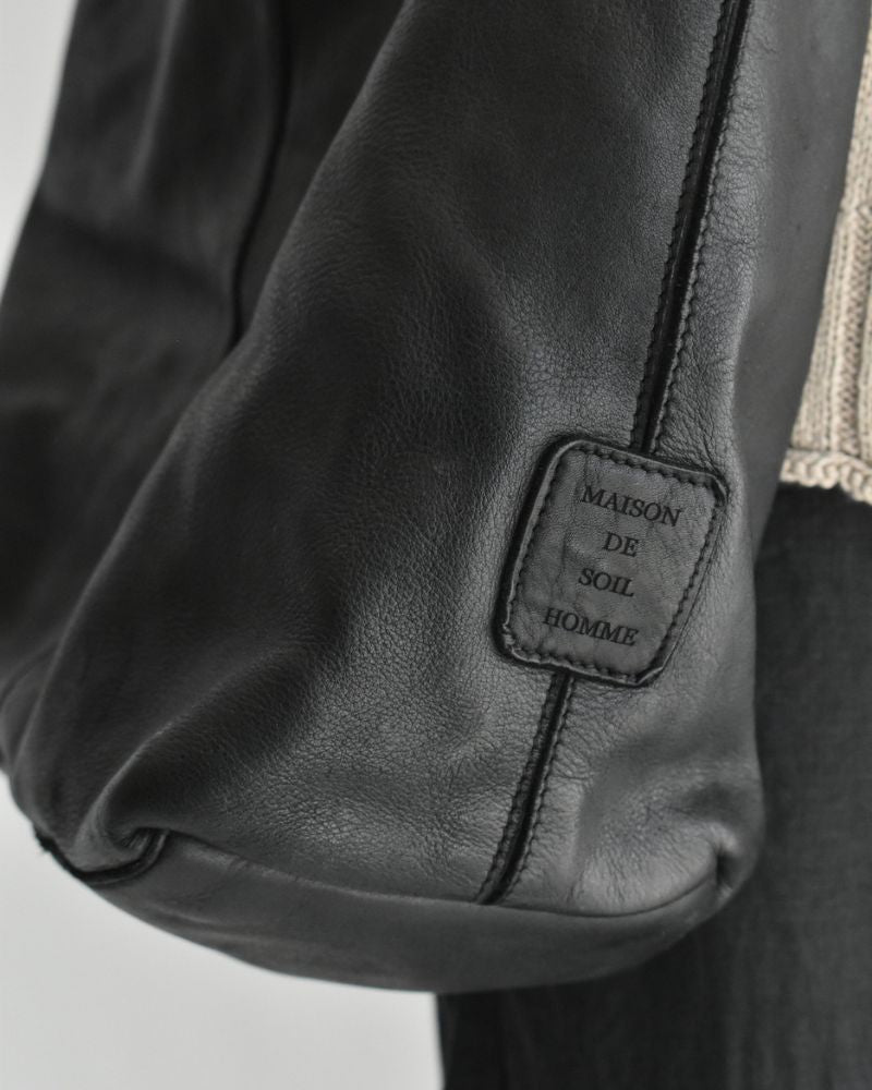COW LEATHER ONE HANDLE BAG Black