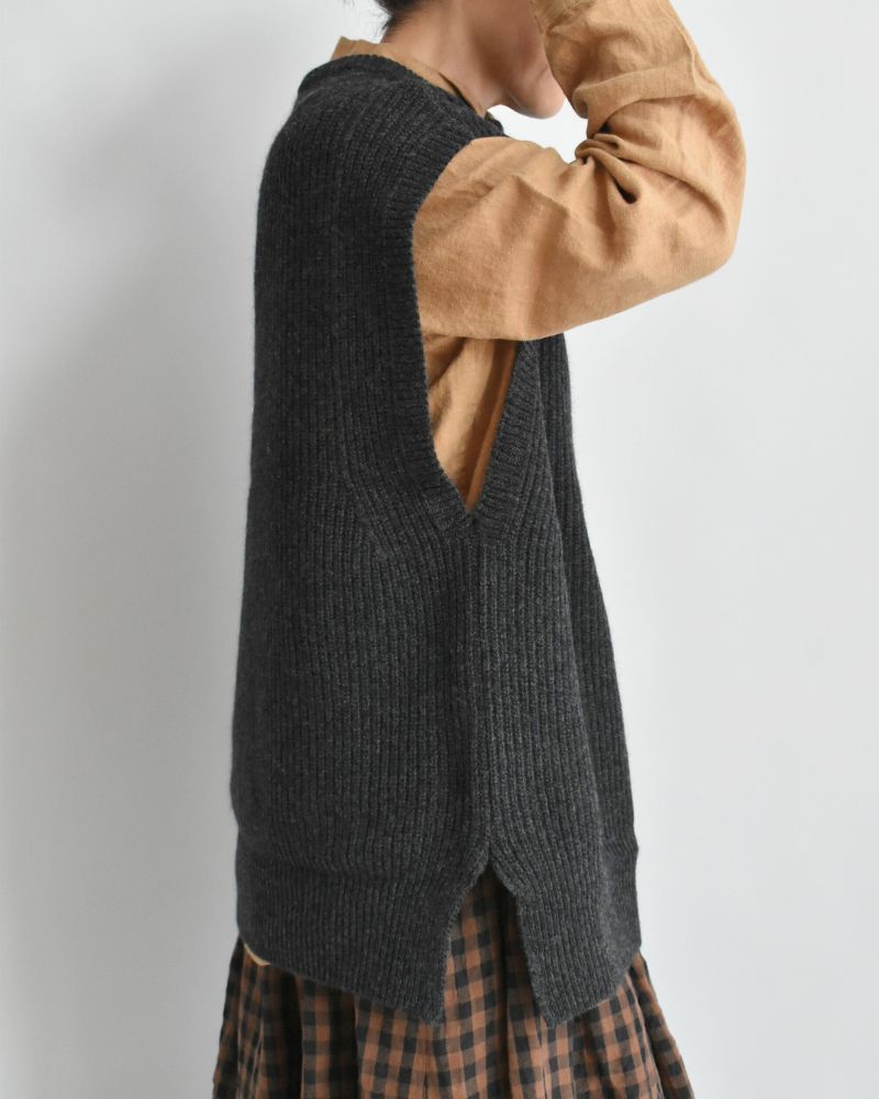 JAPAN RIDGE KNITTING VEST Charcoal