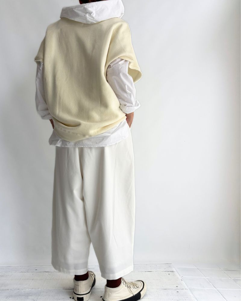 スウェットベスト White