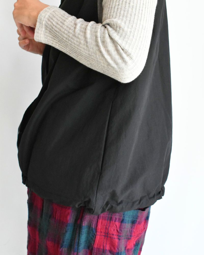 REVERSIBLE MOUNTAINEER VEST VintageBlack