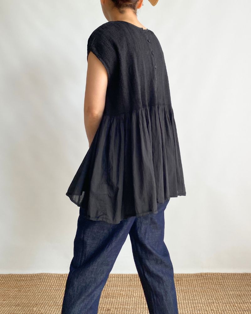 80s ORGANIC VOILE STRIPE CREW-NECK FRENCH/SL SHIRT WITH MINI PINTUCK Black