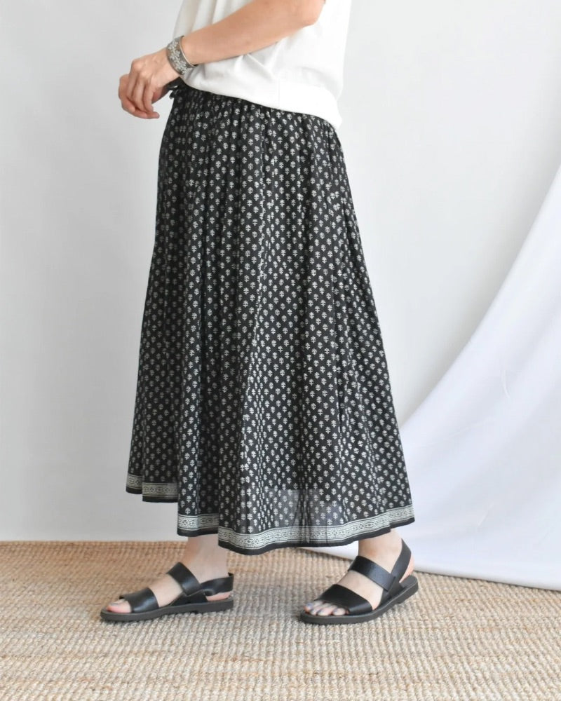 80'S COTTON VOILE SMALL FLOWER BLOCK PRINT RAJASTHAN TUCK GATHERED SKIRT WITH LINING Black